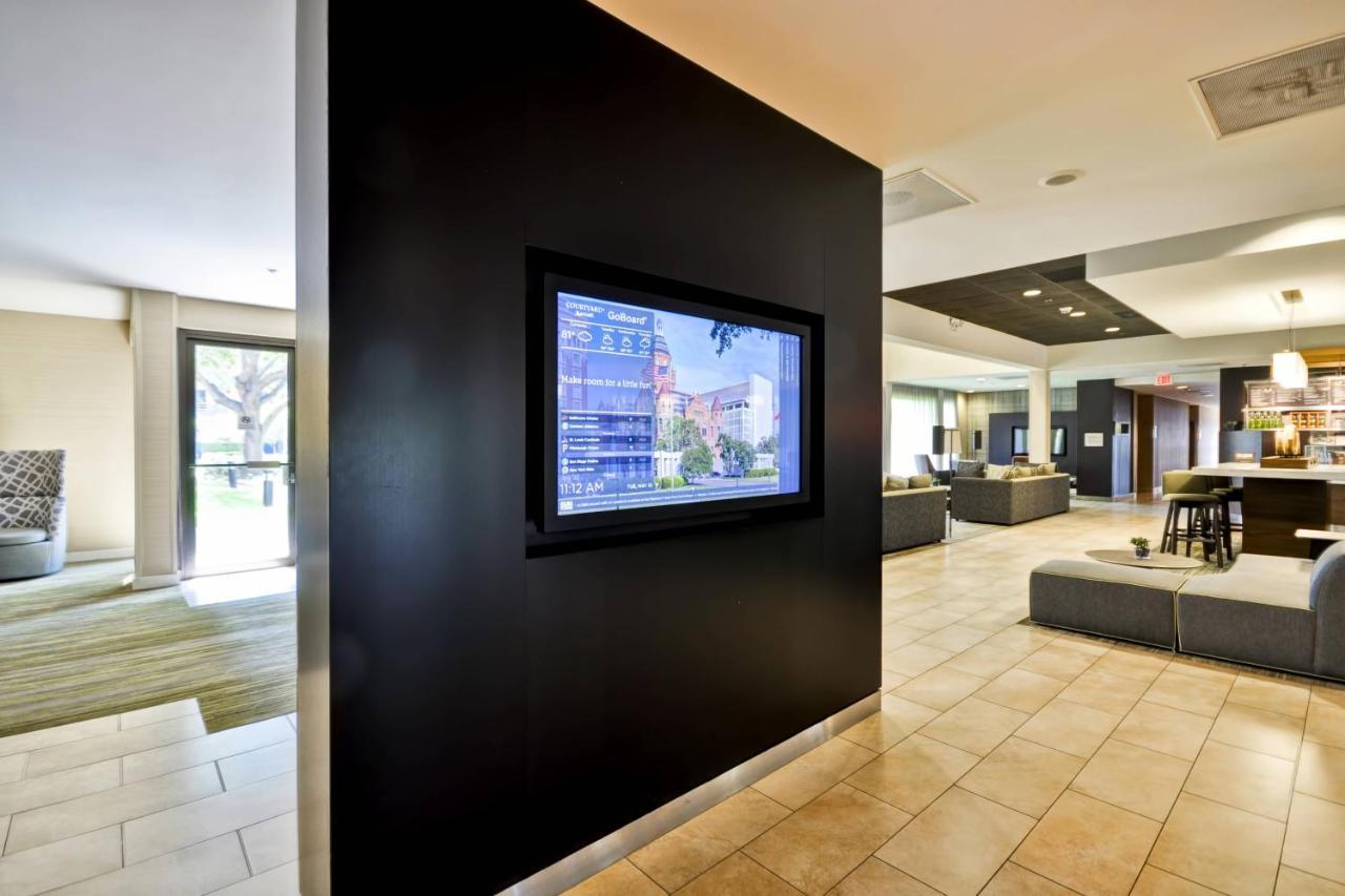 Courtyard Dallas Medical Market Center Экстерьер фото