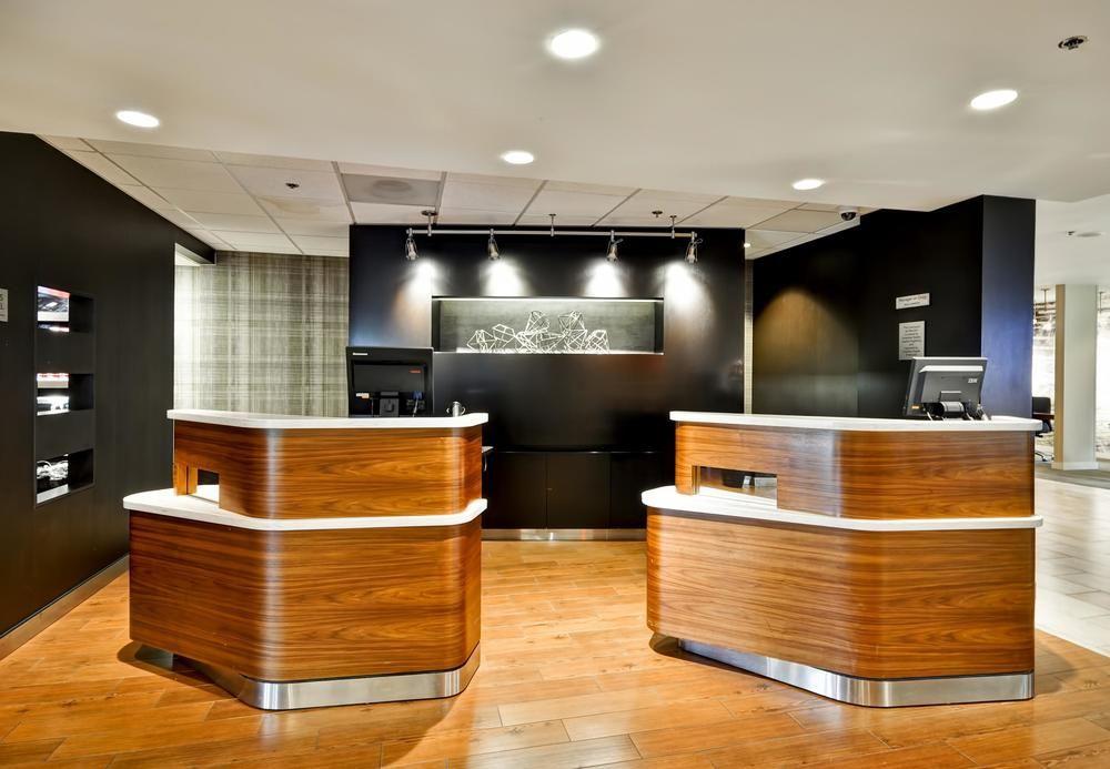 Courtyard Dallas Medical Market Center Экстерьер фото